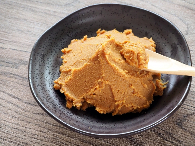 Miso ရဲ့စွမ်းအားကို အထင်သေးနေမိပါသလား? Miso ဟင်းချိုဟာ အရသာရှိရုံတင်မကတဲ့ ကျန်းမာရေးအတွက် များစွာအထောက်အကူပြုနေပါတယ်။